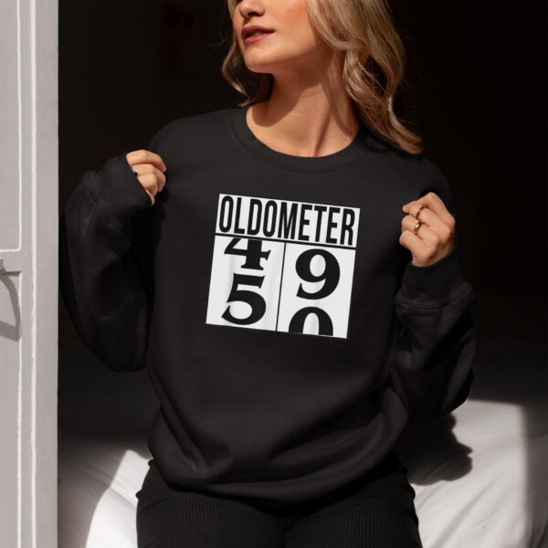 50th Birthday Gag Gift Idea for Mom or Dad Oldometer Funny T-Shirt 1